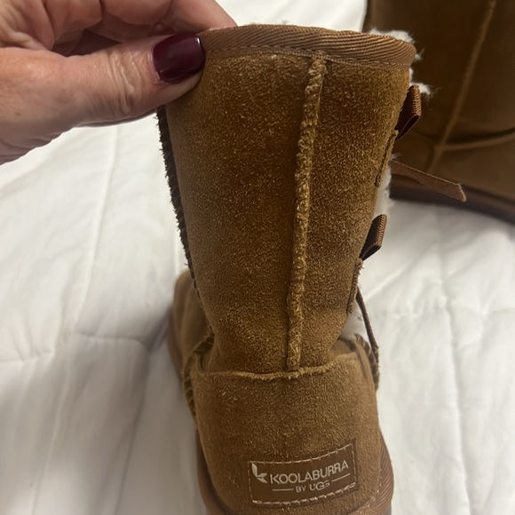 Like New! koolaburra Victoria boots - short - Picture 2 of 6